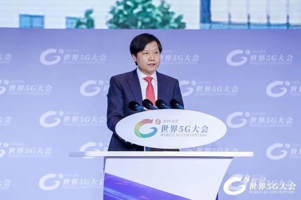 他还透露,小米正在北京经济技术开发区建设未来工厂,主要研发和生产